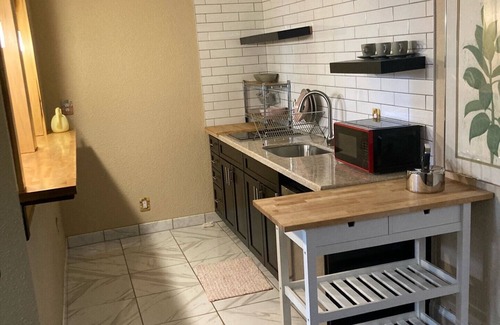 Downtown Minneapolis Appartement | Cozy condo in the heart of Minneapolis. Historical brownstone and charming area.