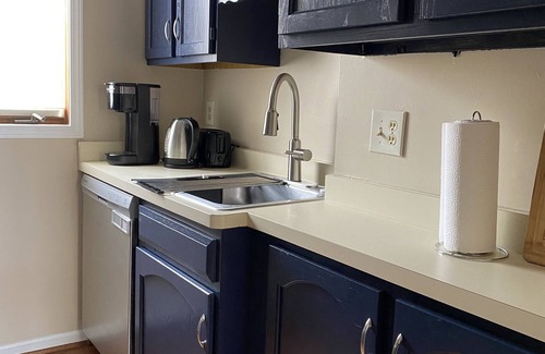 Corn Hill Copropriété | Cozy Condo with garage, laundryClose proximity to UR, RIT and Strong