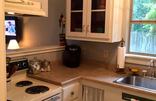 Boerne Maison | Cozy & Pratique, maison 1/2 bloc hors-rue à Boerne, marcher partout!