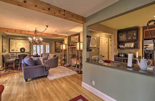 Conyers Cabine | Cozy Conyers Cabin w/ Fireplace & Pool Table!