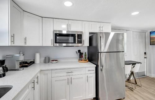 Delray Beach Maison | Cozy Cottage 5 Min to Beach - Perfect for Couples
