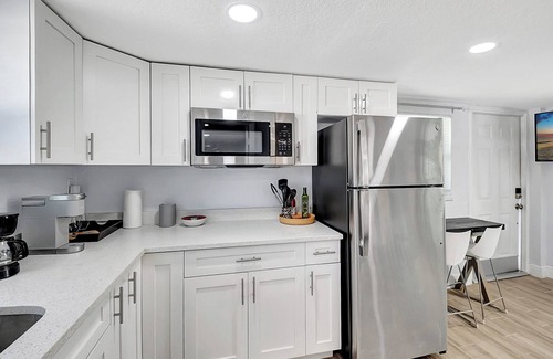 Delray Beach Appartement | Cozy Cottage 5 Min to Beach Perfect for Couples