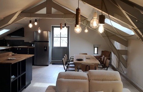 La Tieule Maison | Gîte cosy 4 * entre pierres et modernité