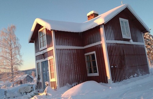 Overkalix Maison | cozy cottage by the lake near Överkalix