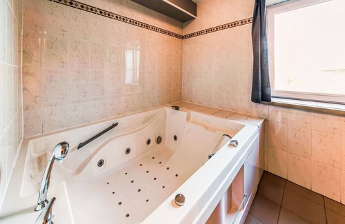 Ambly Cottage | Chalet confortable à Ambly avec sauna