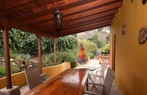 Montijos Cottage | Cozy Cottage in Orotava with Swimming Pool