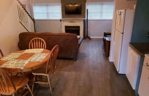 Pulaski Maison | Cottage confortable à Sandy Pond