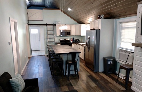 Mannsville Maison | Cozy Cottage in Sandy Pond 2
