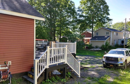 Mannsville Maison | Cozy Cottage in Sandy Pond 2