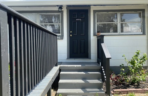 Tavares Cottage | Cozy cottage located in Tavares near Mt Dora