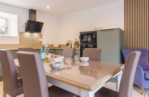 Siouville-Hague Cottage | Gîte chaleureux proche de la plage avec jardin et animaux admis
