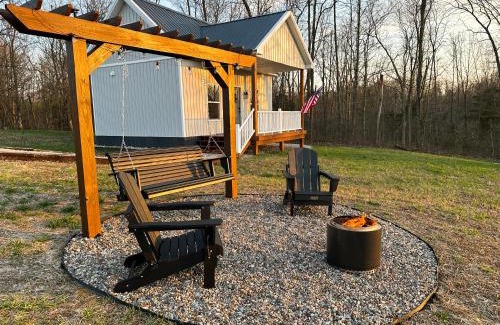 Dry Ridge Maison | Cozy Cottage on 250 Acre Dairy Farm Near Ark