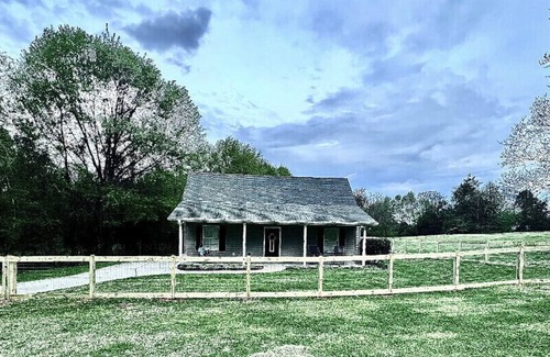 Williamston Cottage | Cozy Cottage on a Family Farm, just minutes from the interstate.