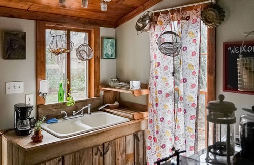 Bastrop Cottage | Cozy Cottage sur une propriété historique près de Lost Pines Forrest et Bastrop State Park
