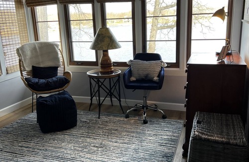 Lake Dalecarlia Cottage | Cozy Cottage on Lake Dalecarlia