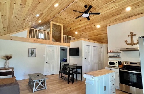Central Square Maison | Cozy Cottage on Oneida River