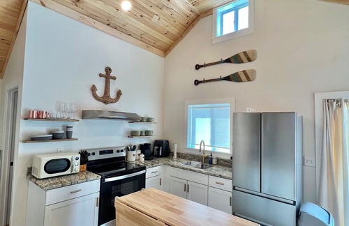Central Square Maison | Cozy Cottage on Oneida River