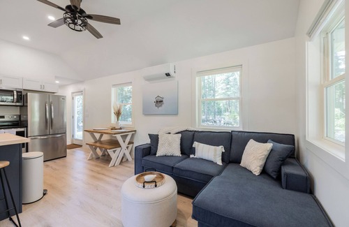 Arundel Maison | Cozy cottage perfect for relaxation near southern Maine beaches & Portland