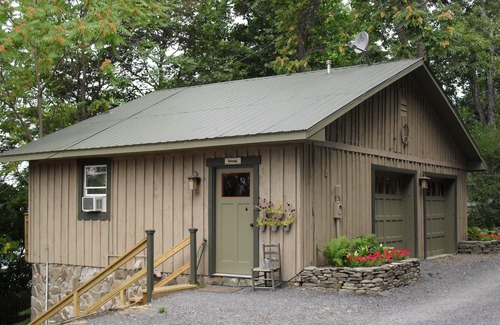 Valois Cottage | Cottage confortable avec bain à remous, 4 kayaks et bateau à pédales