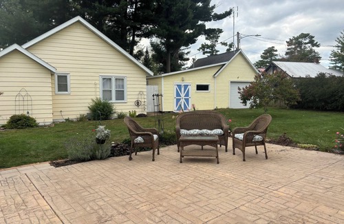 Chetek Cottage | Cozy cottage with access to Lake Chetek, perfect for relaxing