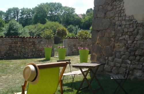 Palogneux Cottage | Gîte cosy avec poêle à bois, terrasse, et jardin - Proche station ski et activités nature