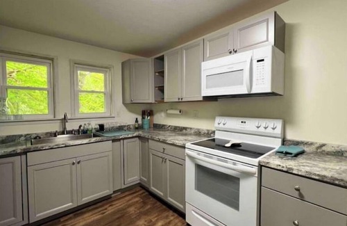 La Follette Maison | Cozy Country Home for all ATV Riders! Direct Access to Tackett and Royal Blue!