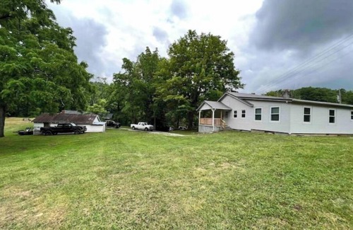 La Follette Maison | Cozy Country Home for all ATV Riders! Direct Access to Tackett and Royal Blue!
