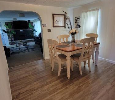 Irving Maison | Cozy Country Home