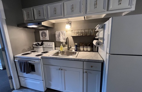 Fayetteville Appartement | Cozy Court Street #3 Steps from Everything!