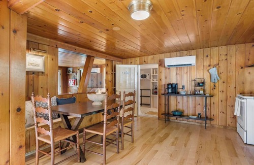 Cross Village Maison | Cozy Cross Village Cottage with Modern Conveniences!
