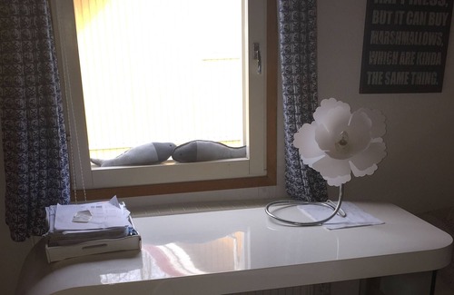 Warin Maison | Maison de vacances confortable dans le style danois avec vue sur le lac