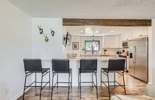 Lamar Heights Area Station Balnéaire | Cozy Denver Retreat - 15min to DT - Fire Pit