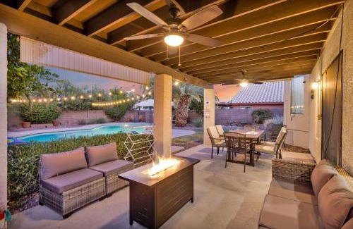 Dave Brown Autumn Hills Maison | Cozy Desert Escape - Fire Pit - Pool - Fast WiFi