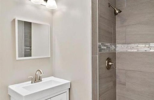 Gary Maison | Cozy Detached Suite Gary, IN