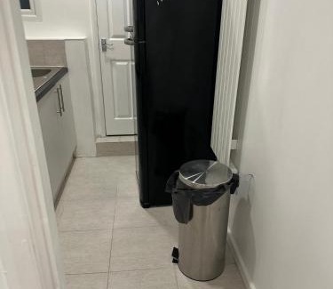 Waltham Cross Appartement | COZY DOUBLE Bedroom STUDIO With WIFI & PARKING Waltham Cross