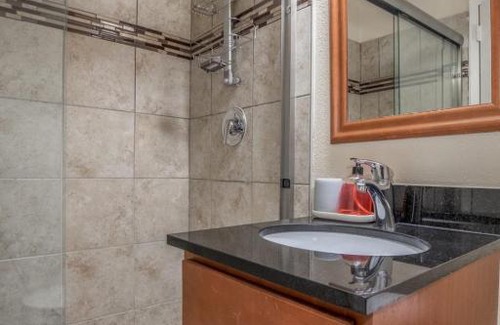 Downtown West Appartement | Cozy DT Studio with City View by Zencity