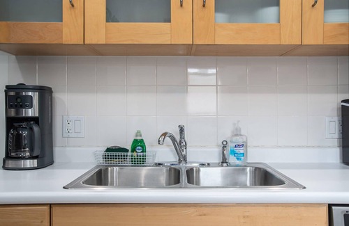 Dundee-Happy Hollow Historic District Appartement | Cozy Dundee Loft, Near Dining & City Attractions!