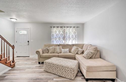 Bedford Appartement | Cozy Duplex Close to Toledo Botanical Garden