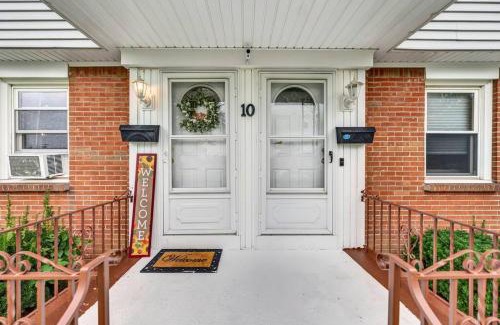 Cheektowaga Appartement | Cozy Duplex Near BUF International Airport
