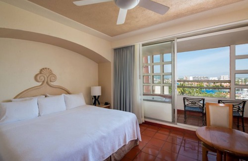 Marina Vallarta Hôtel | Cozy & Elegant Studio in Puerto Vallarta with Pool & Gym