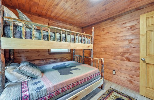 Ellicottville Cabine | Cozy Ellicottville Cabin w/Water Views - Near Ski