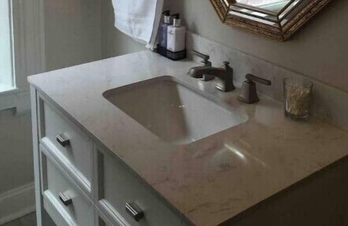Bloomfield Appartement | Cozy Entire Apt 1 Friendship Park Free parking