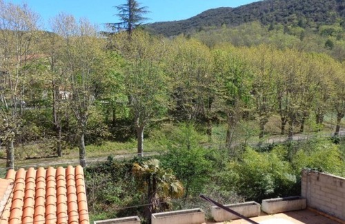 Amelie-les-Bains-Palalda Appartement | Appartement F2 cosy, 4 couchages, centre-ville, proche cures, balcon, animaux acceptés