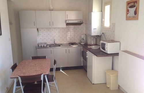 Amelie-les-Bains-Palalda Appartement | Appartement F2 avec terrasse, parking et ascenseur - 2/4 pers - Amélie-les-Bains