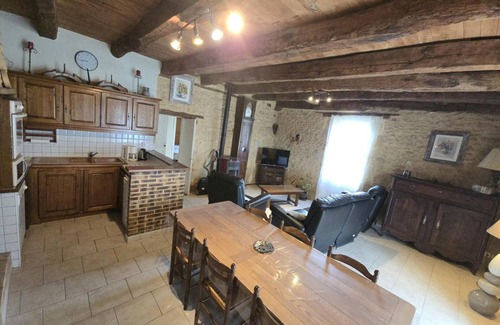 Montferrand-du-Perigord Cottage | Maison de campagne avec cheminée, grand jardin et proximité sentiers de randonnée
