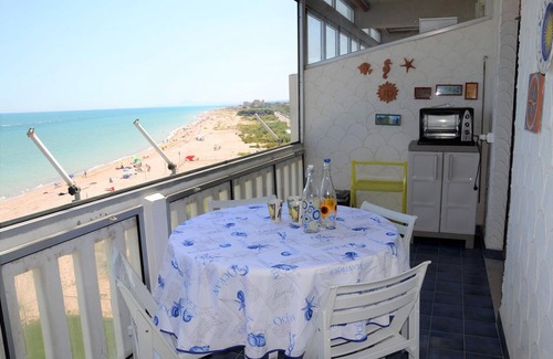 Marotta Appartement | Appartement accueillant à Marotta avec véranda