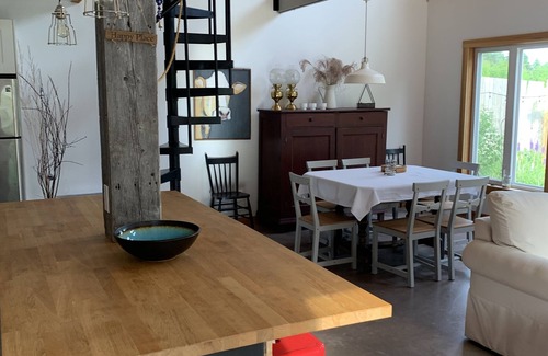 Panmure Island Maison | Cozy family cottage on beautiful PANMURE ISLAND