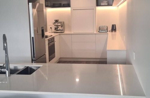 Richmond Maison | Cozy family home in quiet neighbourhood - close to amenities.