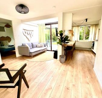 Vijfhuizen Maison | Cozy family house with spacious garden in the nature near Amsterdam