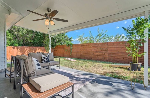 Pflugerville Maison | Cozy Family Retreat - Pet Friendly